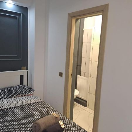 Deluxe Studio Oldtown Apartment Bucharest Luaran gambar