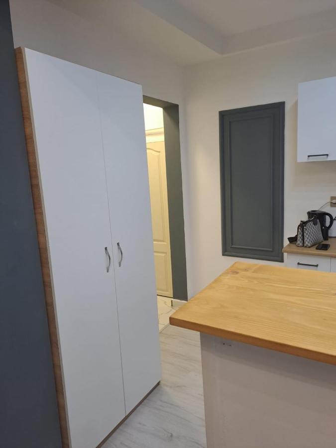 Deluxe Studio Oldtown Apartment Bucharest Luaran gambar