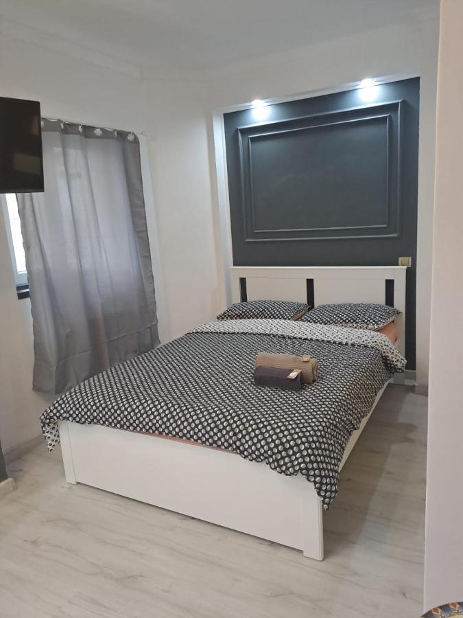 Deluxe Studio Oldtown Apartment Bucharest Luaran gambar